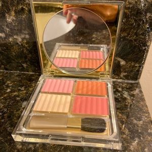 Estée Lauder blush quad